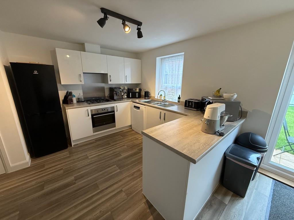 Kitchen 3