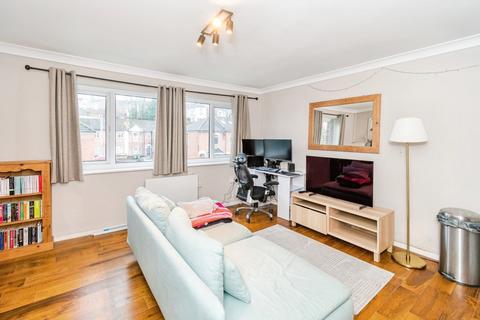 1 bedroom flat for sale, Woodside Road