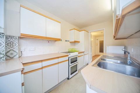 2 bedroom ground floor flat for sale, Westwood Road