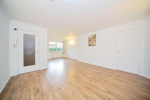 2 bedroom ground floor flat for sale, Westwood Road