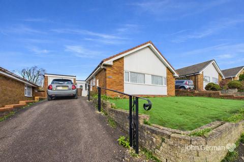 3 bedroom detached bungalow for sale, Avon Rise, Stafford