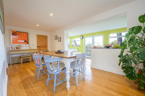 undefined, Herberts Hill, Llangaron