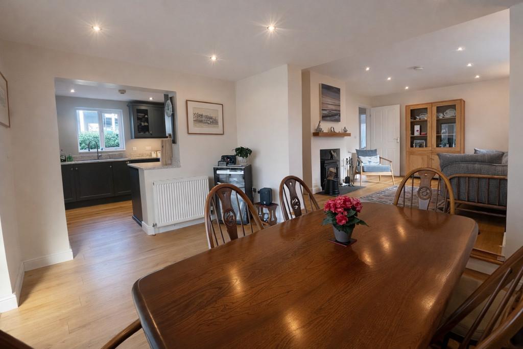 Kitchen/diner/lounge