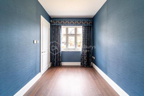 4 bedroom detached house to rent, Old Park Ridings, Grange Park, London