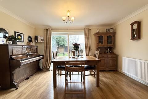 3 bedroom end of terrace house for sale, Summerfield Road, Burntwood