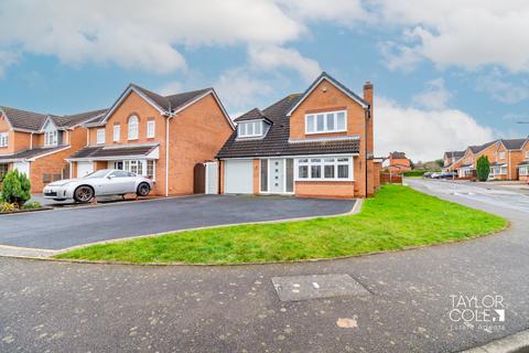 4 bedroom detached house for sale, Emberton Way, Amington