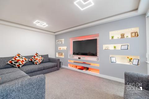 4 bedroom detached house for sale, Emberton Way, Amington