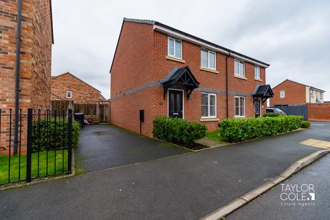 3 bedroom semi-detached house for sale, Memorial Drive, Tamworth