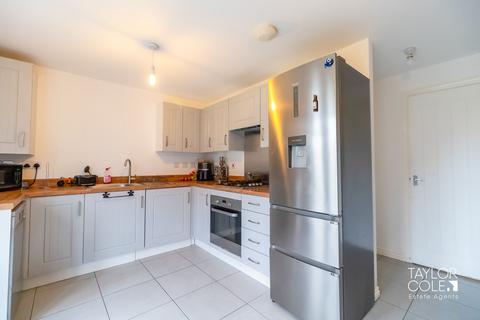 3 bedroom semi-detached house for sale, Memorial Drive, Tamworth