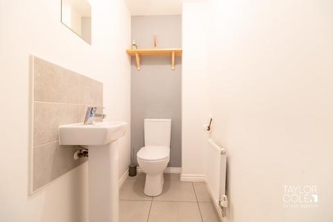 3 bedroom semi-detached house for sale, Memorial Drive, Tamworth