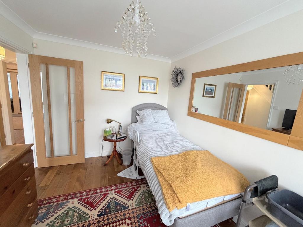 Dining room ( currently used as a bedroom)