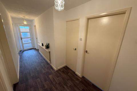 3 bedroom bungalow to rent, St Bernards Close, Shepshed LE12
