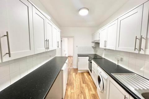 1 bedroom apartment to rent, Crescent Road, Brentwood CM14