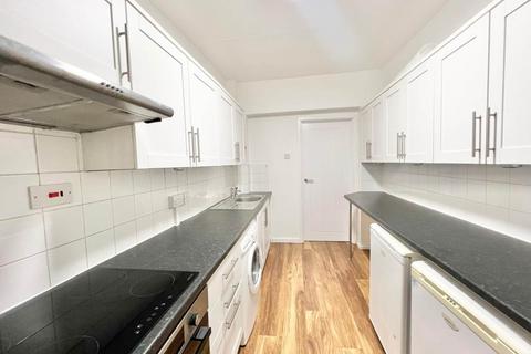 1 bedroom apartment to rent, Crescent Road, Brentwood CM14