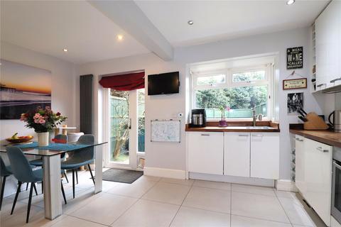 undefined, Paddocks Mead, Surrey GU21