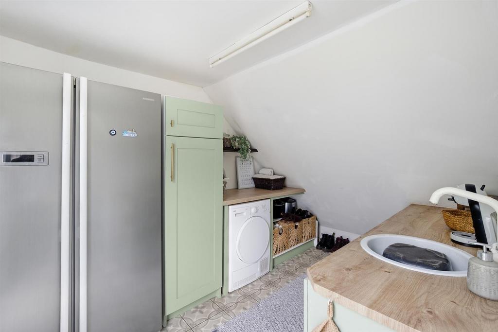 81 Marlborough Road-18.jpg