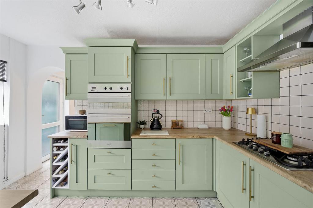 81 Marlborough Road-17.jpg