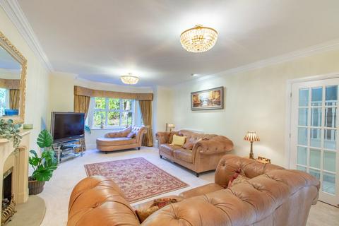 5 bedroom detached house for sale, Leeds LS16