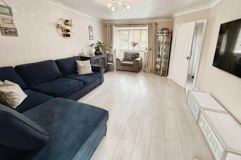 3 bedroom semi-detached house for sale, Dunmaster Way, Telford TF3