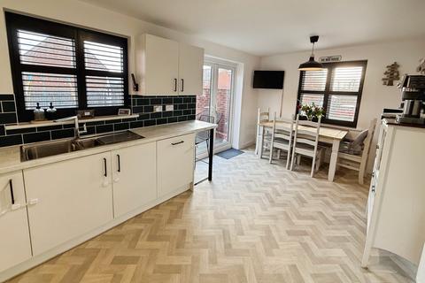 3 bedroom detached house for sale, John Rushton Drive , Telford TF2