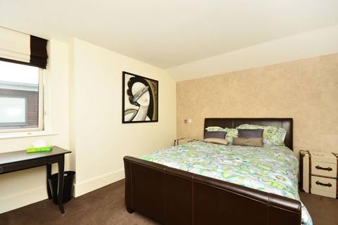 1 bedroom flat to rent, Offord Road, Islington, London, N1