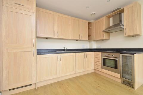 2 bedroom flat to rent, Drayton Green Road, Ealing, London, W13