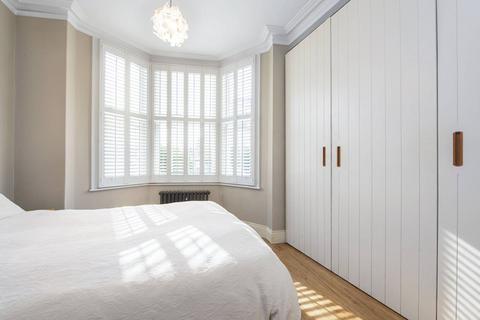 2 bedroom flat for sale, Donaldson Road, Queen's Park, London, NW6