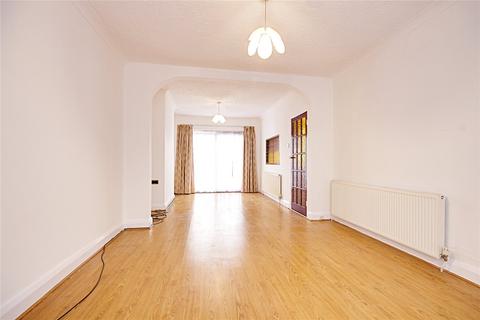 3 bedroom semi-detached house to rent, Bullsmoor Close, Waltham Cross, EN8