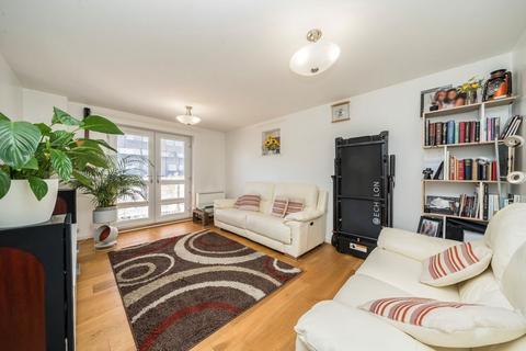 2 bedroom flat to rent, Lambeth Walk, London SE11