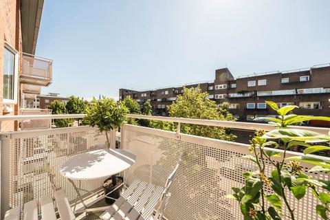 2 bedroom flat to rent, Lambeth Walk, London SE11