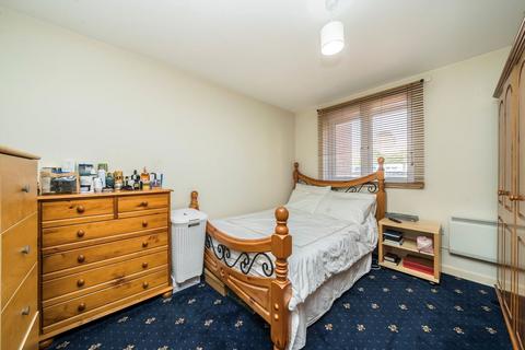 2 bedroom flat to rent, Lambeth Walk, London SE11