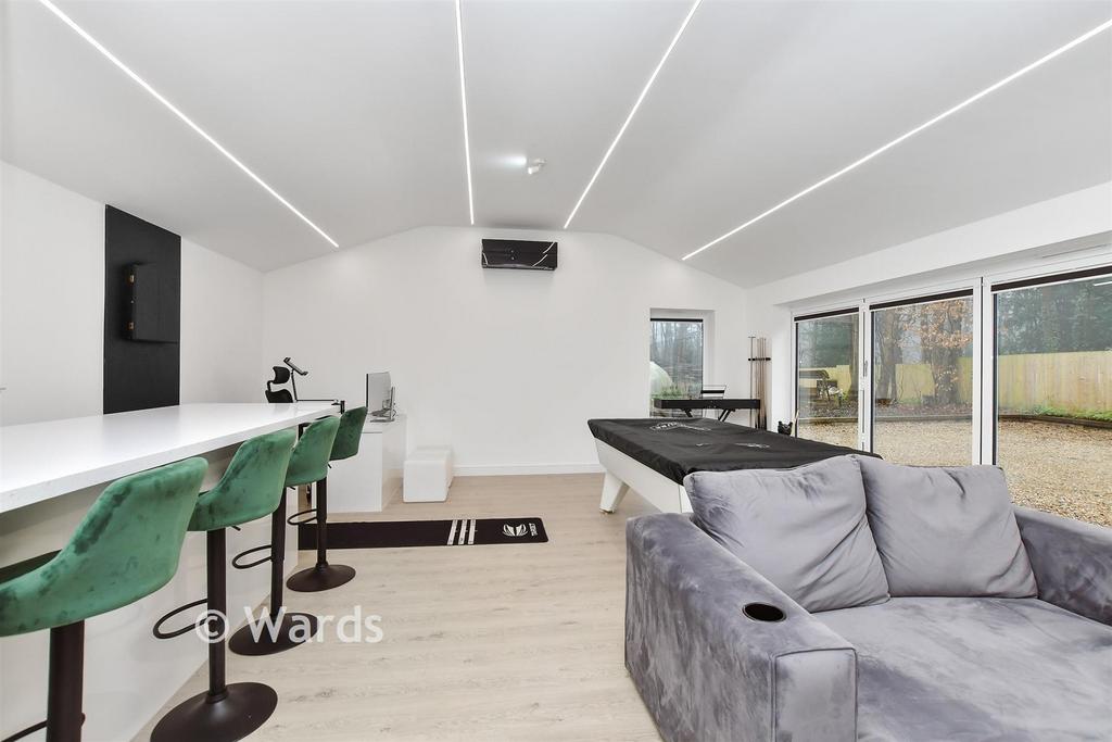 Outbuilding Family Room