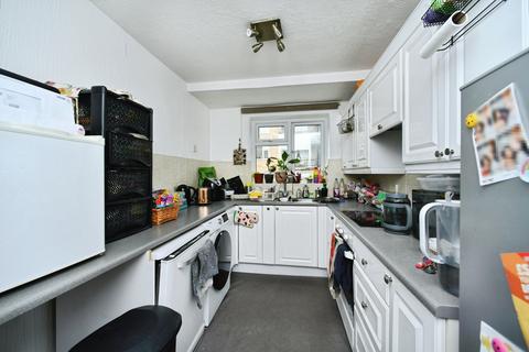 2 bedroom flat for sale, Curwen Place, Brighton, BN1