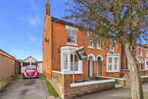 3 bedroom semi-detached house for sale, Hamilton Road, Colchester