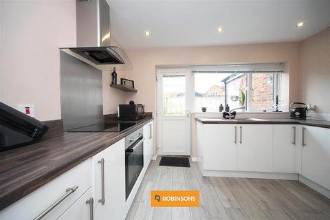 2 bedroom semi-detached house for sale, Jeans Way, Dunstable