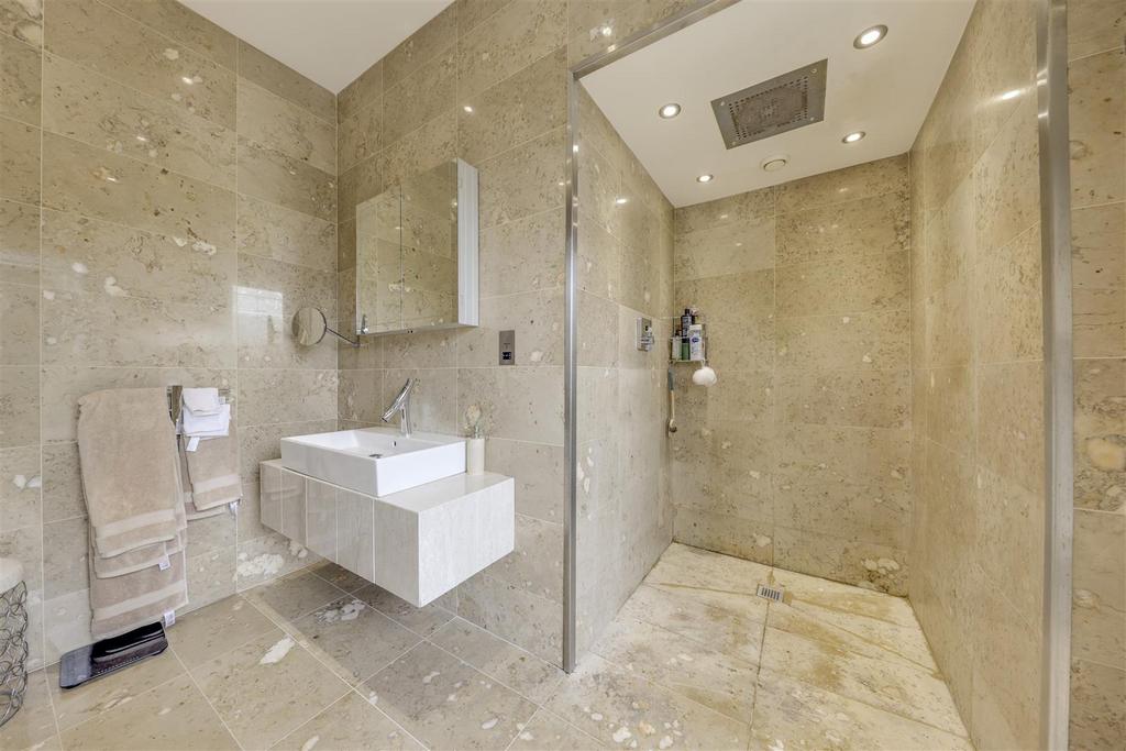 En Suite Shower