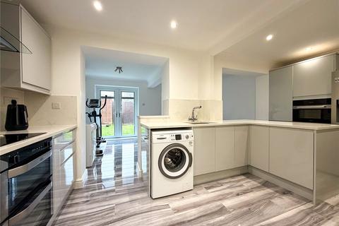 4 bedroom end of terrace house for sale, Russells Avenue, Rainham, Gillingham, Kent, ME8