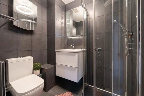 1 bedroom flat to rent, Barons Court Road, London W14