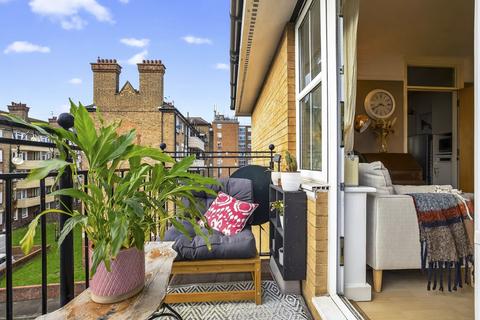 2 bedroom flat for sale - 2 Thompson Avenue, London, SE5