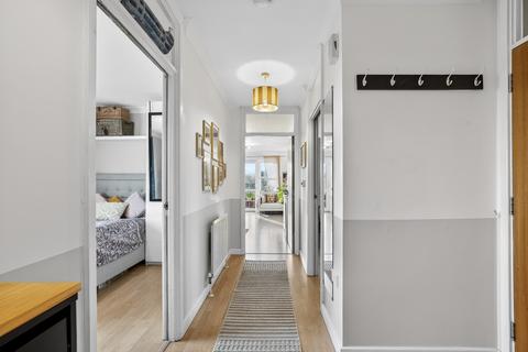 2 bedroom flat for sale, 2 Thompson Avenue, London, SE5