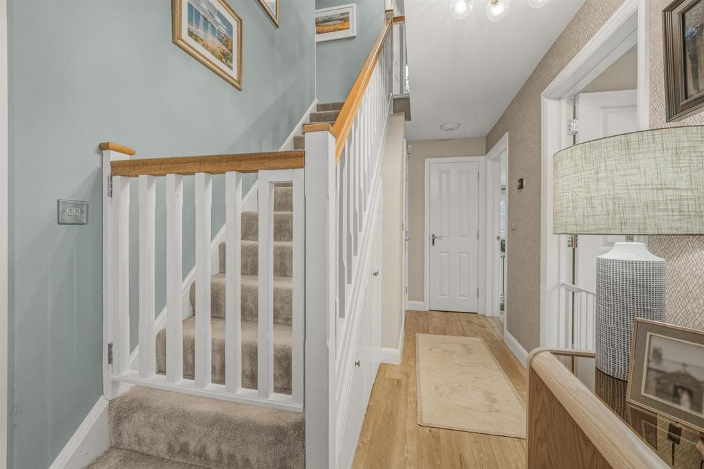 21 Midsummer Rd-3.jpg