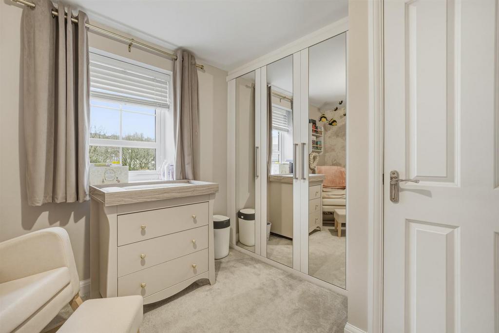 21 Midsummer Rd-37.jpg