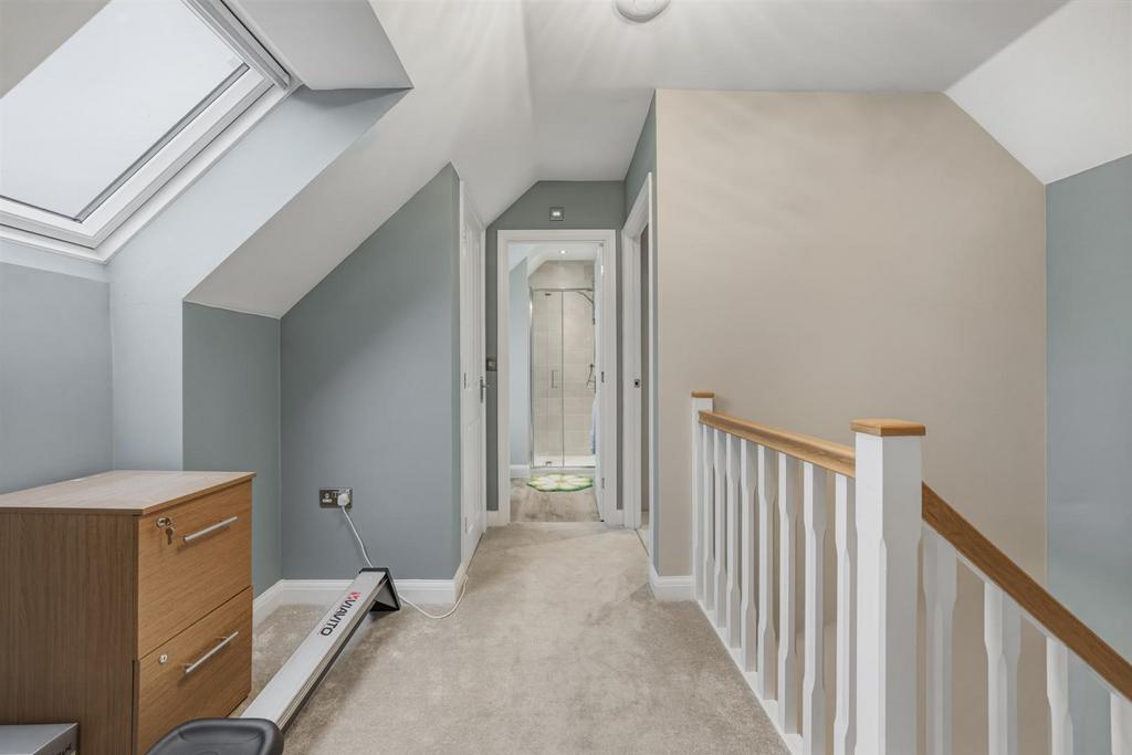 21 Midsummer Rd-23.jpg