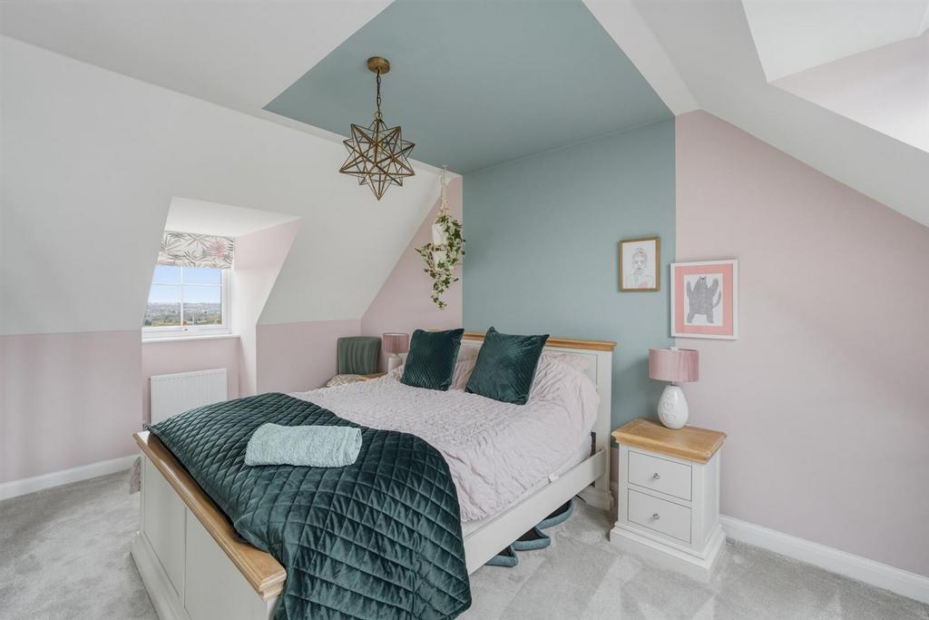 21 Midsummer Rd-17.jpg