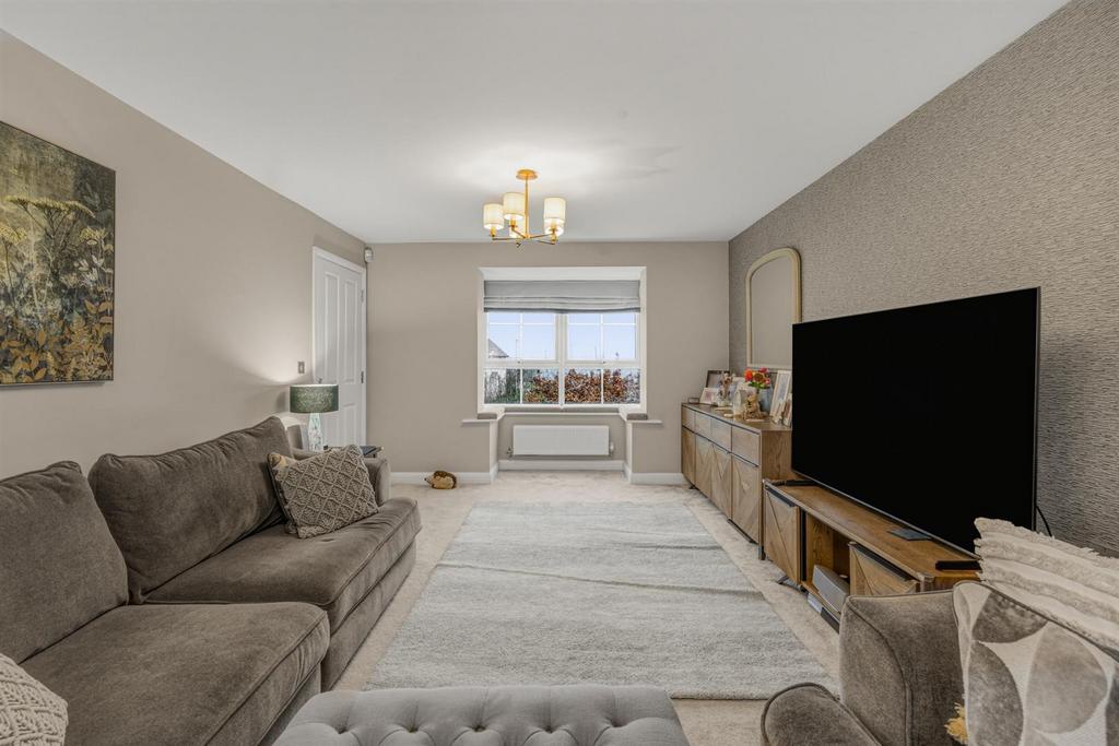 21 Midsummer Rd-8.jpg