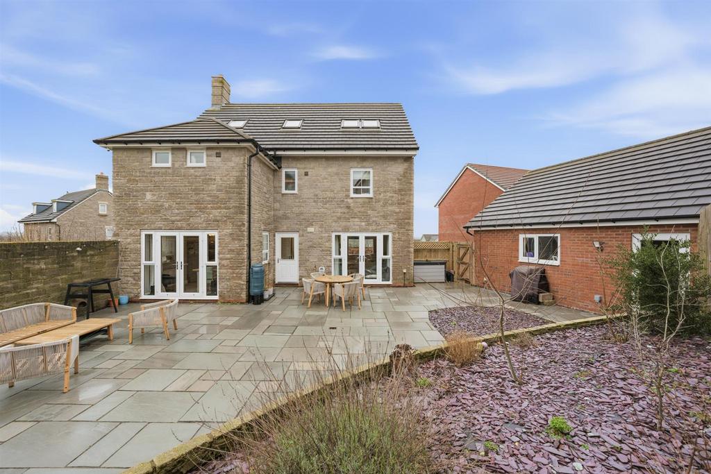 21 Midsummer Rd-46.jpg