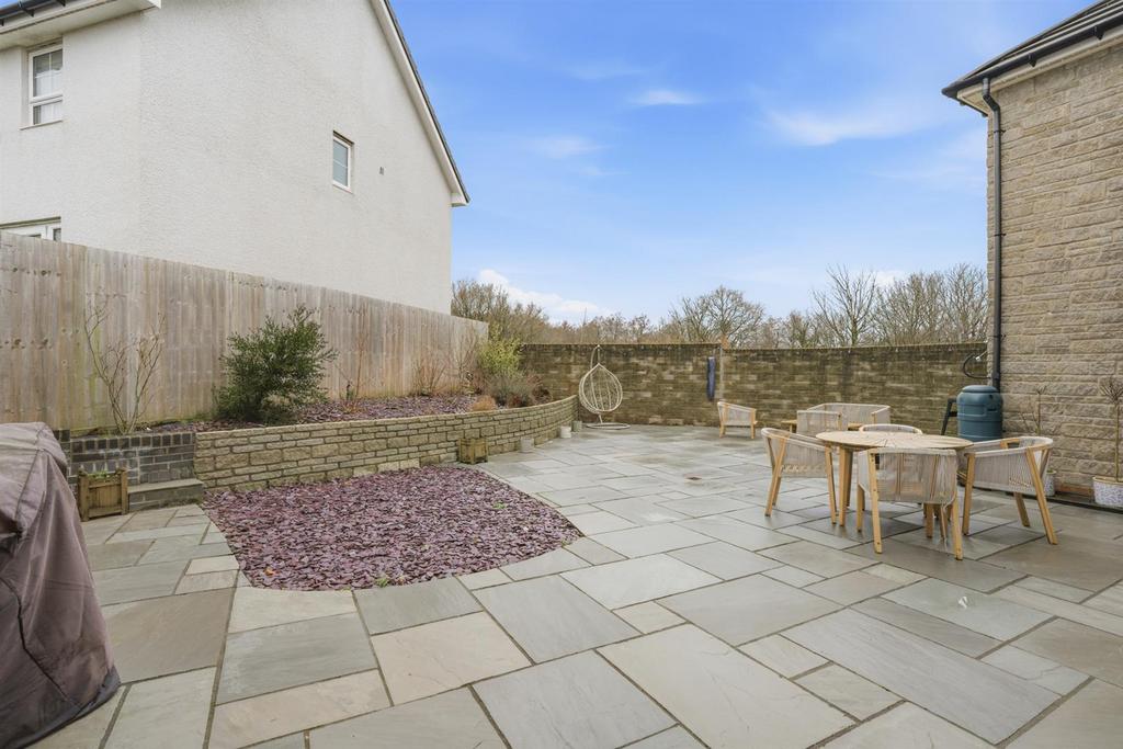 21 Midsummer Rd-45.jpg
