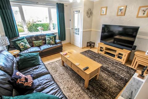 4 bedroom semi-detached house for sale, Lascelles Avenue, Newton Aycliffe