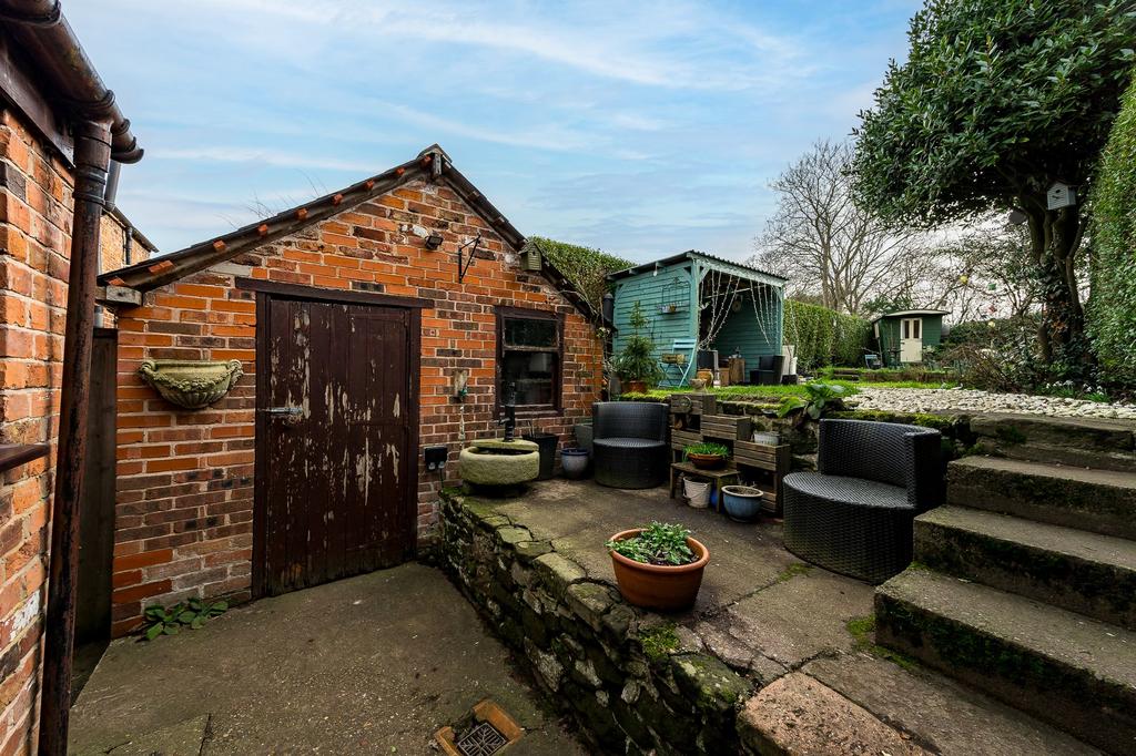 Rear Garden/Outhouse