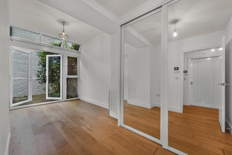 2 bedroom flat for sale, St Marys Terrace, London